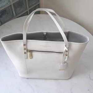 Kenneth Cole hand bag